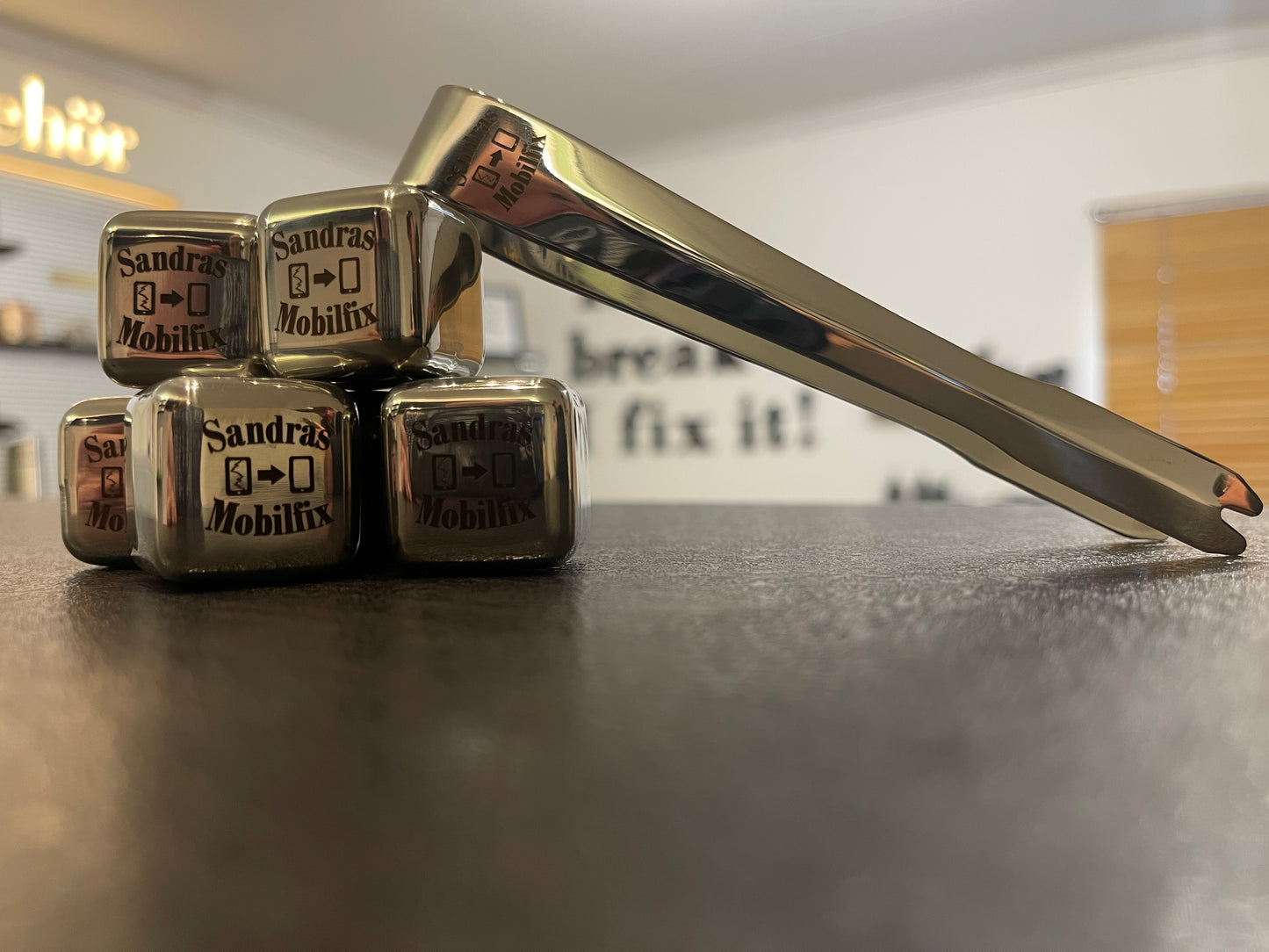 6-pack iskub med tång (gravyrprodukt)