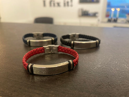 Flätat armband (gravyrprodukt)